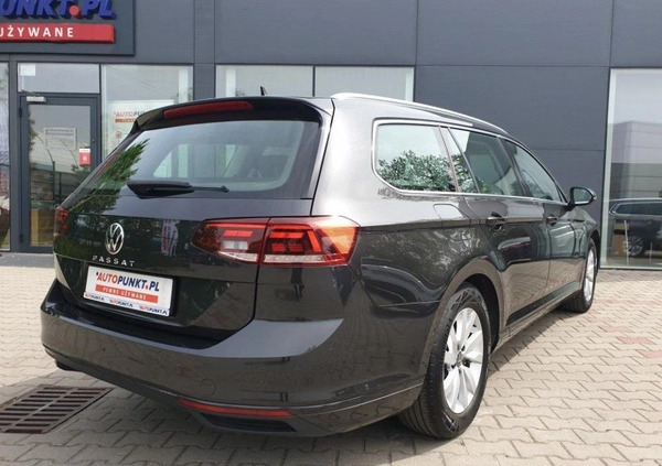 Volkswagen Passat cena 89900 przebieg: 123155, rok produkcji 2021 z Warszawa małe 352